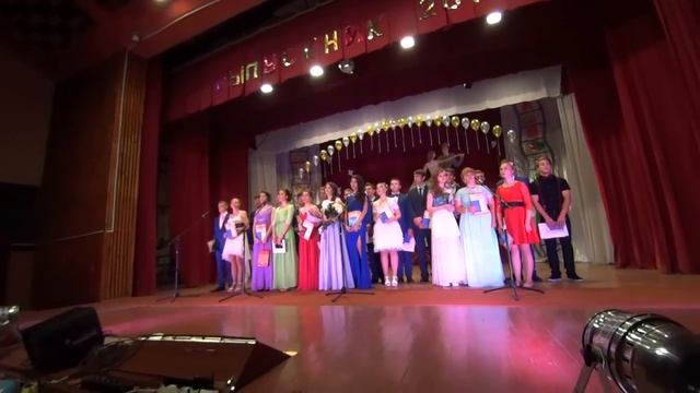 Выпускники 11-го класса - Прощай, наша школа смотреть онлайн