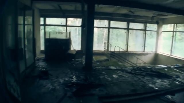 Спустились в подвал больницы ПРИПЯТЬ #4 МЕЖДУ УЛИЦ ПРИПЯТИ | МСЧ 126 [Край Х] смотреть онлайн
