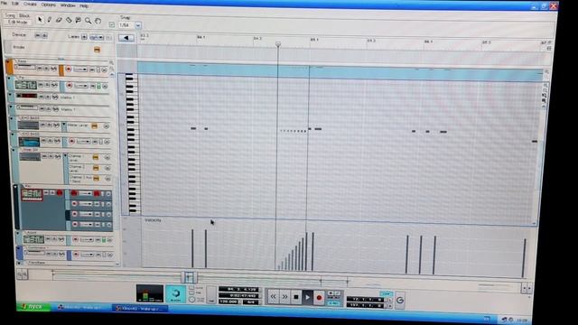 Как я делаю музыку на Reason. В чем отличие от Fruity Loops? На примере "Wake up" смотреть онлайн