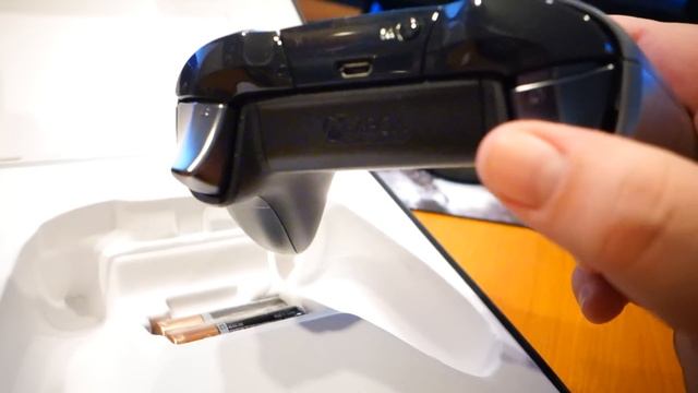 Xbox One Halo 5: Guardians Limited Edition Controller Unboxing смотреть онлайн