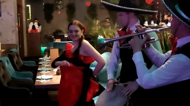 Кавер-группа "MAFIA" - MARIACHI. Киев. Украина смотреть онлайн