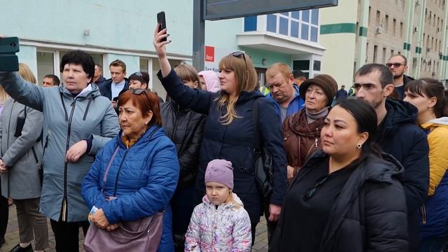 На железнодорожном вокзале Саратова состоялись проводы мобилизованных смотреть онлайн