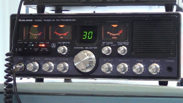 International QQ27 CB27/81 UK FM CB radio headset - Field test...kind of... смотреть онлайн