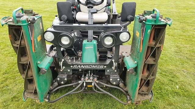 Ransomes Parkway 3 overview by Jimmy the Mower - Triple Cylinder ride on riding review demonstratio смотреть онлайн
