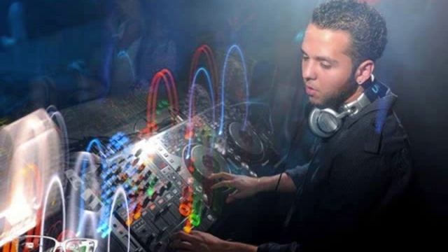 Deadmau5 vs. Swedish House Mafia - Millies & Ghosts Behind You (Dj Bent Mashup) смотреть онлайн