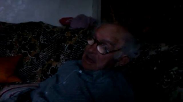 Иван Ларин читает стих смотреть онлайн