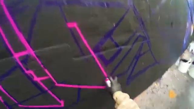 Baker, Mr Quake, Shineroyal, Korvo and Kint with Loopcolors cans in Milan смотреть онлайн