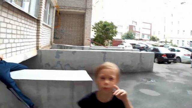 Экстремальные прятки в ПОДЪЕЗДЕ 1 часть) смотреть онлайн