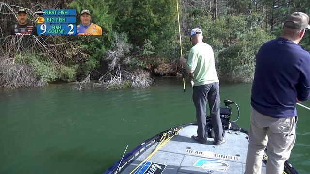 Pro vs Joe Coach Em' Up (Season 2, Episode 9) смотреть онлайн