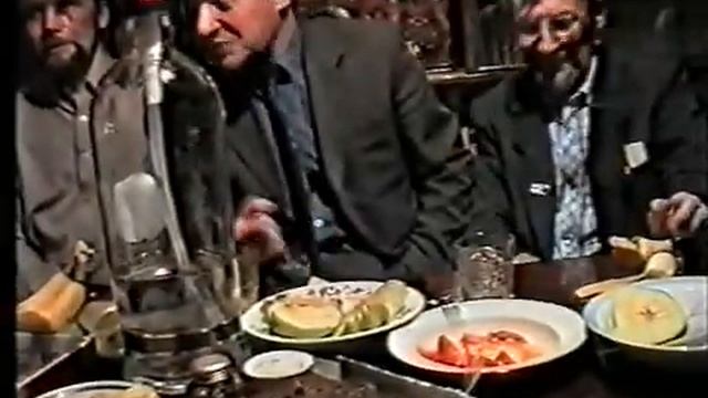 ЗАСТОЛЬЕ ПОЭТОВ 2001 - 2 смотреть онлайн