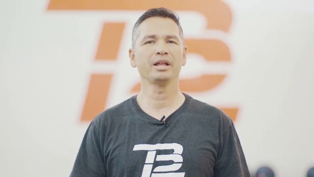 Body Coach's Corner: Proper Hydration & Nutrition | TB12 смотреть онлайн