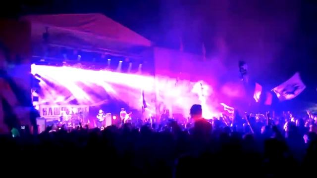 Бригадный подряд - Жизнь (live Нашествие 2015, ночь с 04.07.15 на 05.07.15) смотреть онлайн