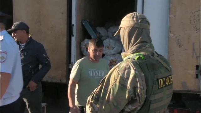 Рейд ФСБ по астраханским рынкам смотреть онлайн