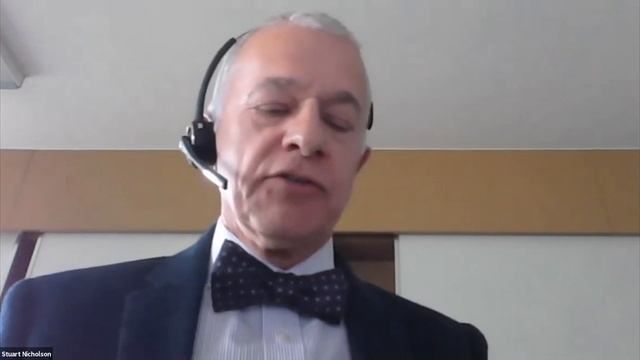 IFE Panel Discussion - What are the Benefits of a UK Boarding School Education? смотреть онлайн