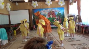 Танец "Цып-цып, мои цыплятки" в исполнении детей гр №6 МБДОУ "ЦРР - д/с "Сказка"