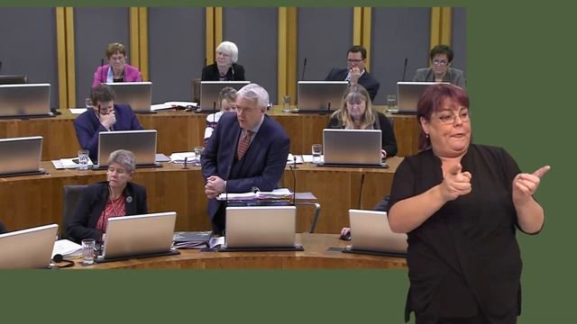 FMQs 24/10/17 BSL English subtitles / CPW 24/10/17 BSL Is-deitlau Saesneg смотреть онлайн