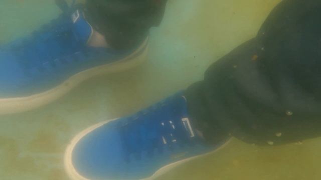 PUMA MAYU inondees dans la fontaine смотреть онлайн