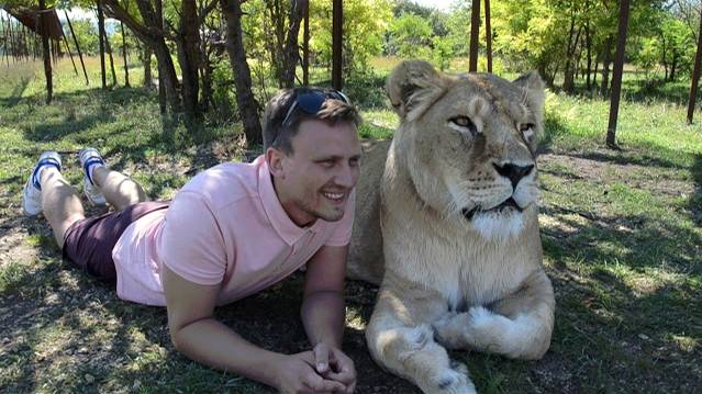 Завтрак среди львов !.Ушко к ушку с Клеопатрой ... смотреть онлайн