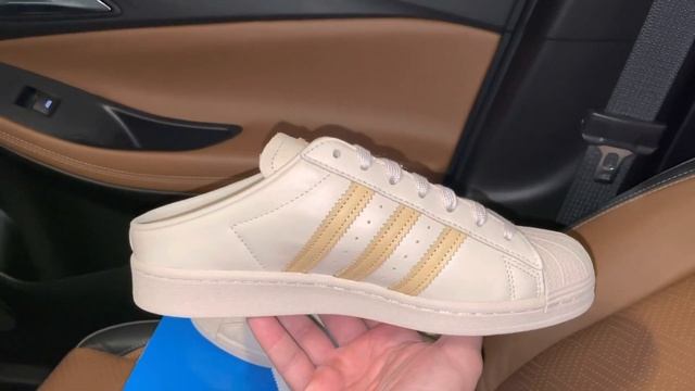 Adidas Superstar Mule Halo Amber Womens shoes смотреть онлайн