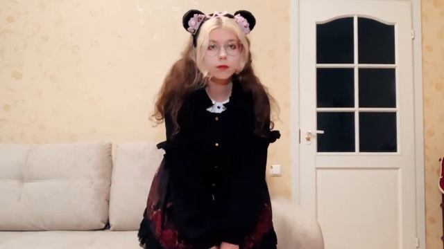 Одеваться в стиле лолита очень легко!! Составляем семь образов с одним платьем смотреть онлайн