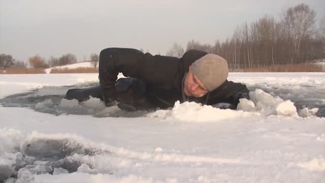 Безопасность на льду смотреть онлайн