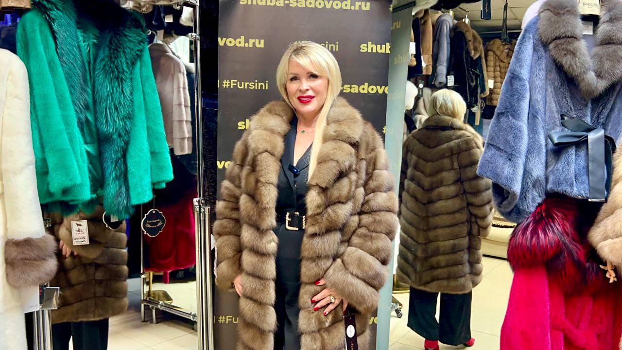 Шикарные шубы из куницы и норки. Fursini смотреть онлайн