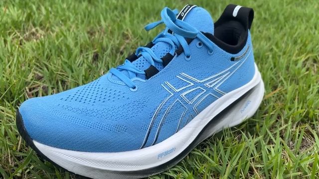 ASICS GEL NIMBUS 26 ou NEW BALANCE MORE V4? Tênis com muito amortecimento смотреть онлайн
