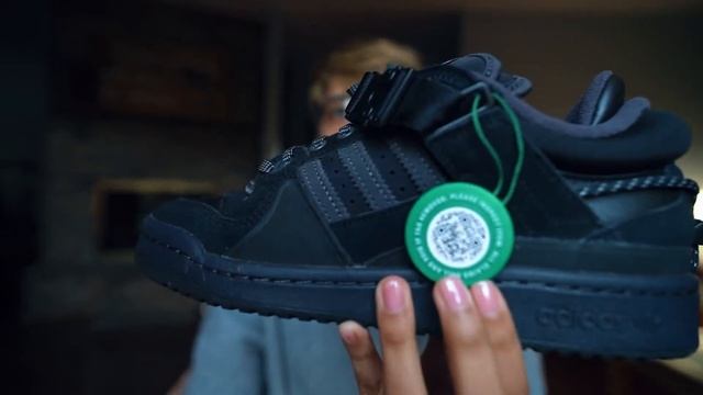 BAD BUNNY X ADIDAS FORUM BACK TO SCHOOL UNBOXING & REVIEW смотреть онлайн