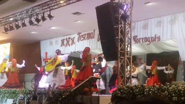 XXX Festival de Folklore Portugués - Rancho Folclórico Saudades - Redondo Mirandes смотреть онлайн