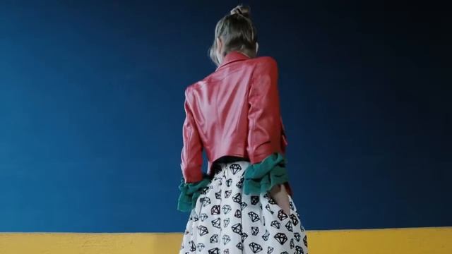 Spring Summer 2017 Collection Official Campaign смотреть онлайн