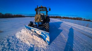 Вид Из Кабины трактора МТЗ-82. Чистим Дороги И Территорию. Архивное видео.