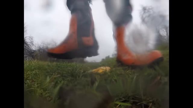 Boots vs Fruits смотреть онлайн