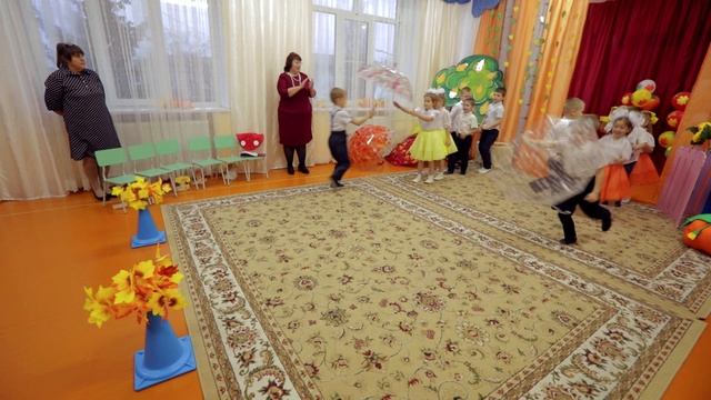 Осенний бал Пчелок, октябрь 2024 год смотреть онлайн