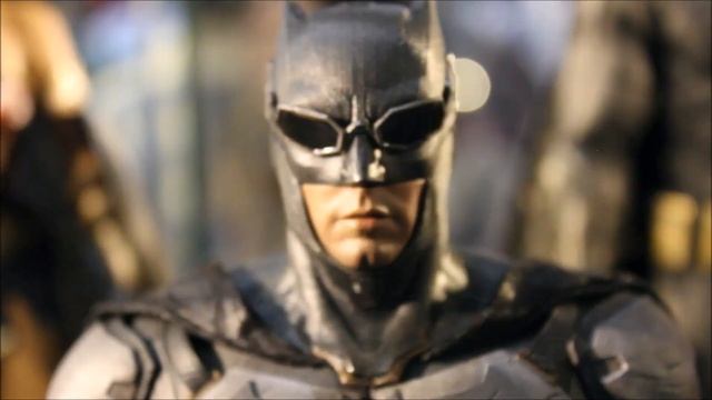 First Look ! Hot Toys "Justice League" 1/6th Tactical Batman@Acghk2017 смотреть онлайн