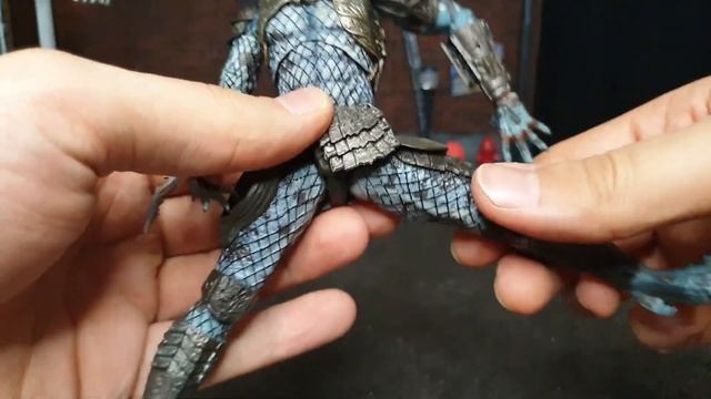 ULTIMATE WARRIOR PREDATOR - NECA - PREDATOR 2 - RECENSIONE - ARMI ASSURDE!! FOTO NEL FINALE!