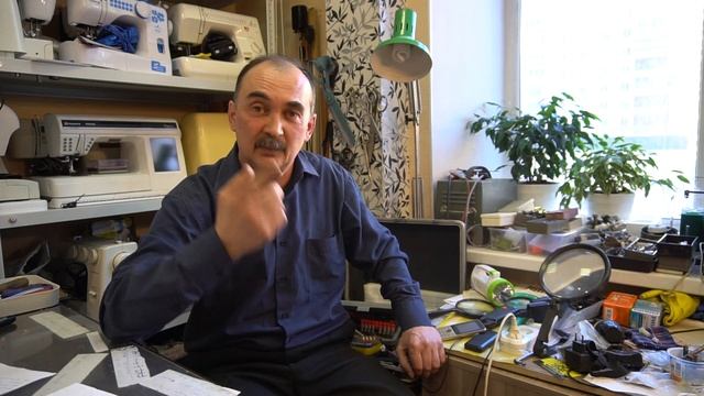 В защиту простых швейных машин. История Роберта Гутыры смотреть онлайн