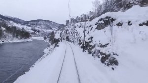 Берген - Мюрдаль в ветреную субботу в HD, вид из кабины машиниста поезда