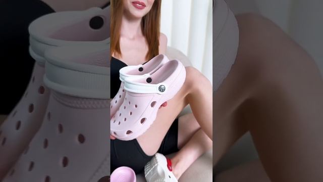 Яркие женские кроксы смотреть онлайн