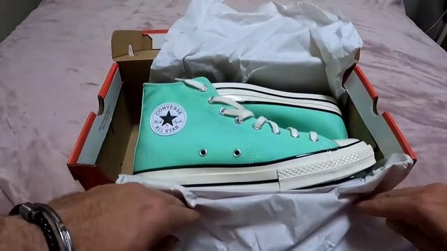 Unboxing my mint green All Stars!! смотреть онлайн