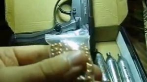 Пневматический пистолет Cyber GUN M84