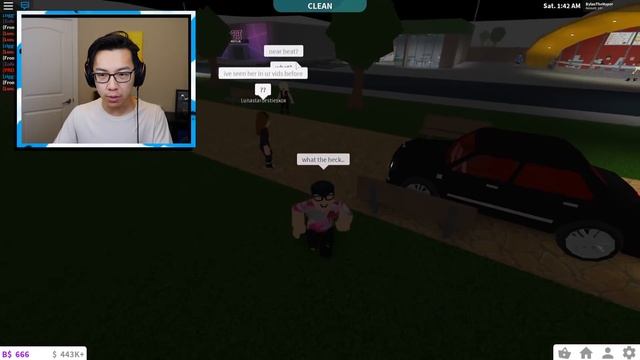 I Had To HIDE From A STALKER.. But She Broke Into My House.. (Roblox Bloxburg) смотреть онлайн