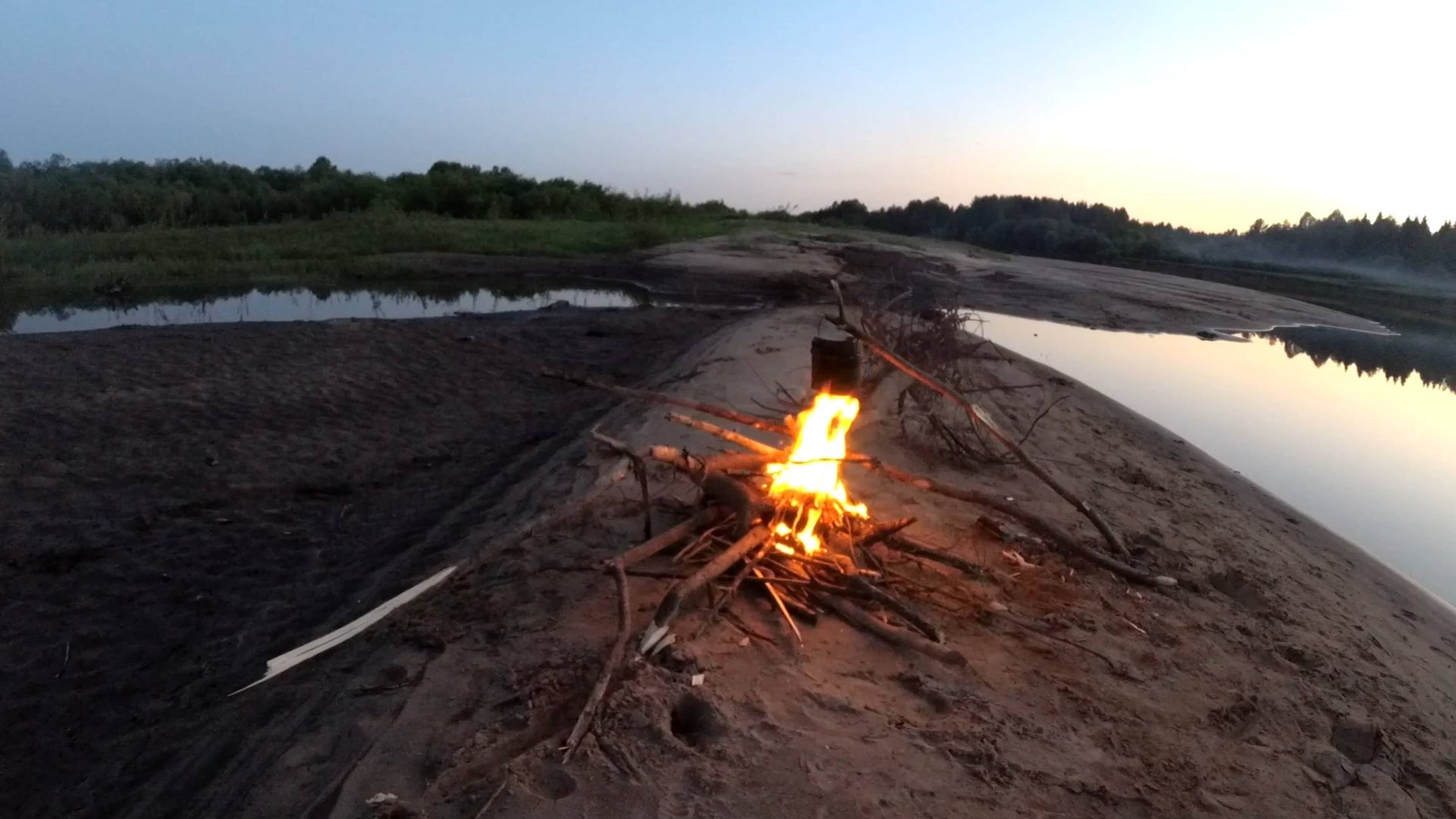 Рыбалка с ночёвкой в начале июня смотреть онлайн