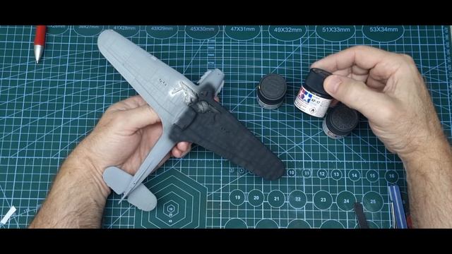 1/48 Hobby Boss Hurricane Mk. I Build Pt. 3 смотреть онлайн