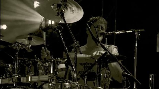 3 doors down - here without you (LIVE) смотреть онлайн