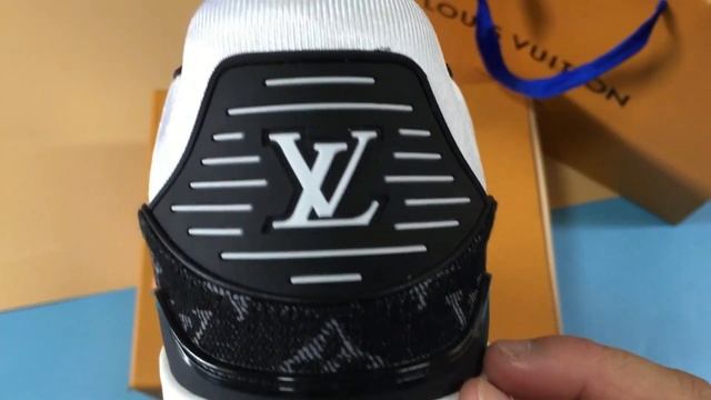 Real vs Fake LV Trainer Black White from Suplook смотреть онлайн