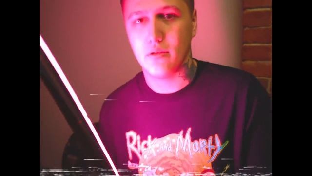 МАЛЬЧИШКИ ЭТОТ БИТ(BASSBOOSTED by Siryozha) смотреть онлайн