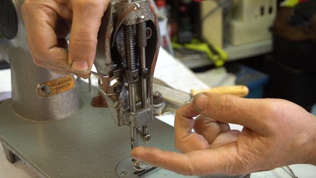 Хитрый дефект регулятора натяжения нити смотреть онлайн