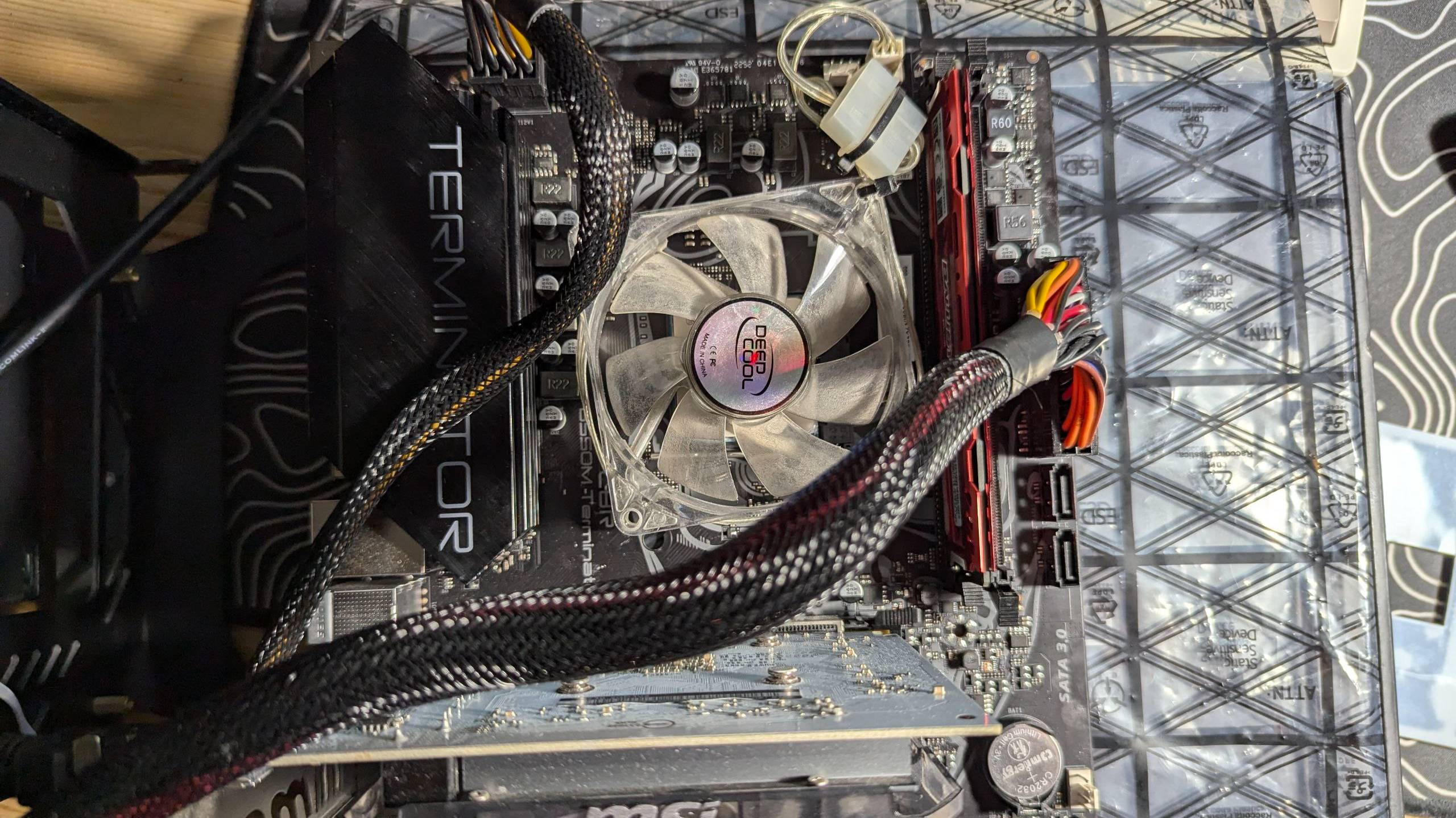 видео с дефектом платы B550m Terminator