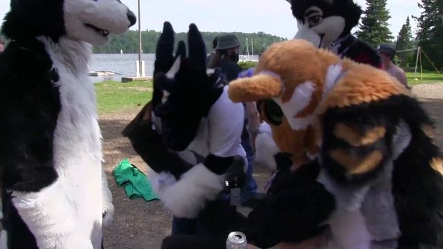 "Run From Us!" - Predator vs Prey 2012 at Camp Feral! смотреть онлайн