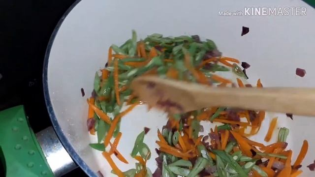 അടിപൊളി veg freidrice recipe 😋😋 malayalam by minnoos galary. Pls subscribe,share and press bell👍 смотреть онлайн